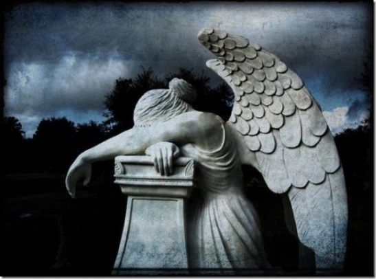 Esculturas no Cemitério (10)[2]