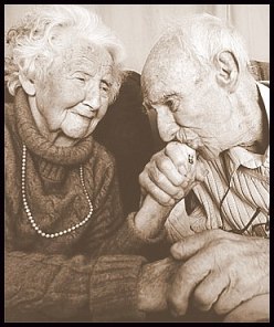 old-couple-1tuo02g